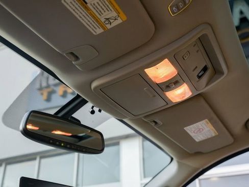 Used 2018 Nissan Titan PRO-4X w/ Pro-4x Convenience Package image 29