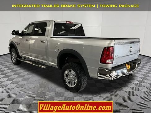 Used 2015 RAM 2500 SLT AWD/4WD image 2