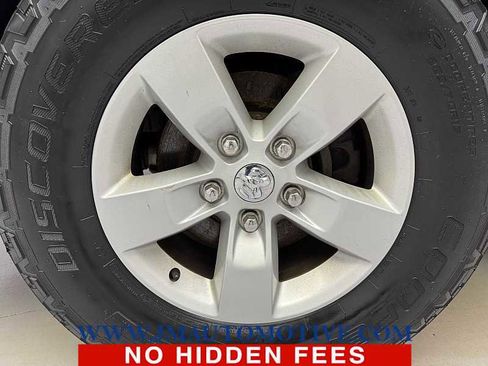 Used 2019 RAM 1500 Express AWD/4WD image 9