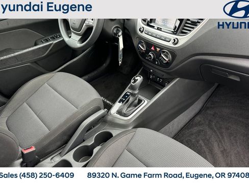 Used 2022 Hyundai Accent SE image 19