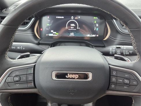 Used 2024 Jeep Grand Cherokee Limited 4xe AWD/4WD image 31