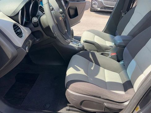 Used 2016 Chevrolet Cruze LS image 20