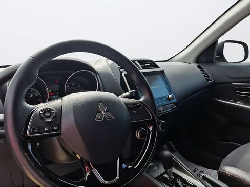 Used 2022 Mitsubishi Outlander Sport SE FWD image 14