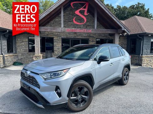 Used 2019 Toyota RAV4 XSE w/ XSE Weather Package AWD/4WD image 1