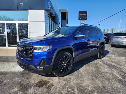 Used 2023 GMC Acadia SLE w/ Driver Convenience Package image 1