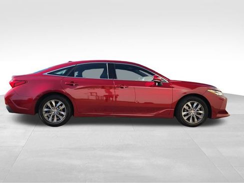 Used 2022 Toyota Avalon XLE FWD image 10