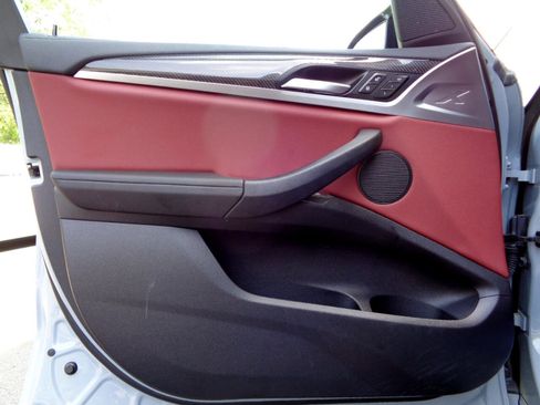 Used 2024 BMW X3 M40i w/ Premium Package image 15