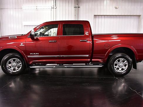 Used 2020 RAM 2500 Laramie image 4