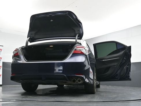 Used 2022 Toyota Camry SE FWD image 29