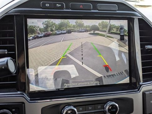 Used 2022 Ford F250 Lariat w/ Lariat Ultimate Package AWD/4WD image 12