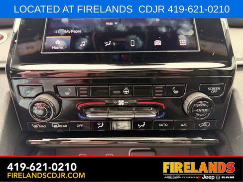 Used 2024 Jeep Grand Cherokee Laredo X w/ Luxury Tech Group I AWD/4WD image 23