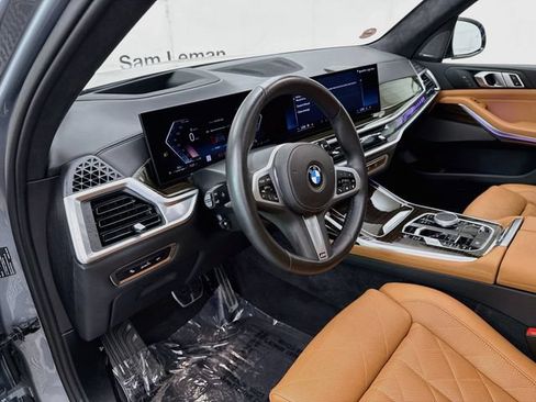 Used 2026 BMW X7 xDrive40i AWD/4WD image 9