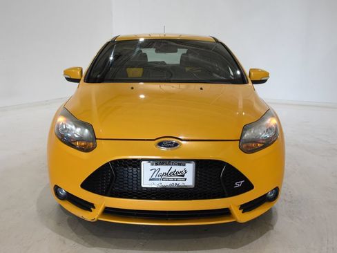 Used 2013 Ford Focus ST FWD image 2