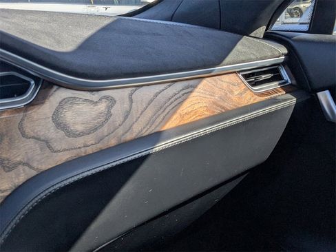 Used 2017 Tesla Model S 75 image 27