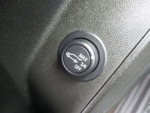 Used 2023 Chevrolet Equinox LT image 31