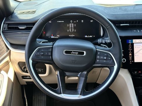 New 2026 Jeep Grand Cherokee Limited image 11