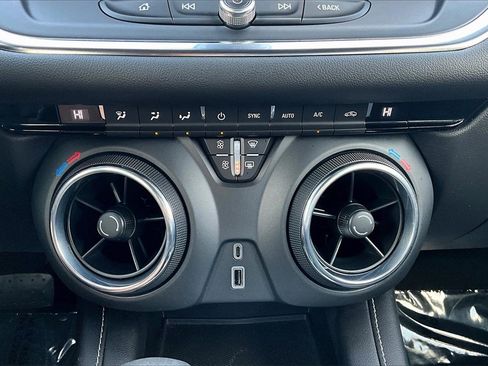 Used 2023 Chevrolet Blazer LT image 31