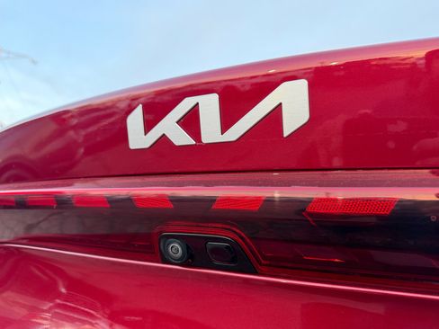 Used 2023 Kia K5 LXS image 46