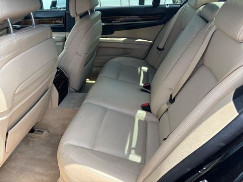 Used 2014 BMW ALPINA B7 RWD image 9