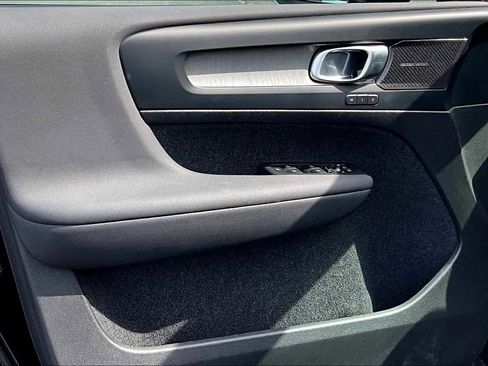 Certified 2023 Volvo XC40 B5 Plus w/ Driver Assist Package image 20