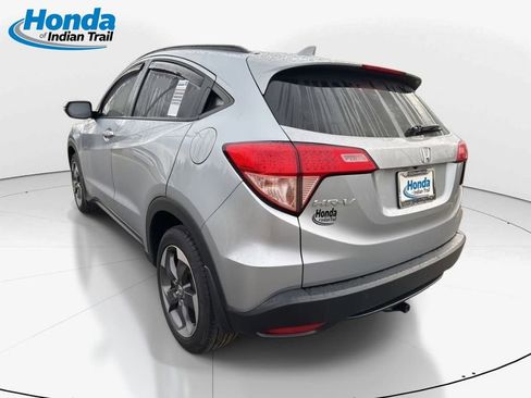 Used 2018 Honda HR-V EX image 8