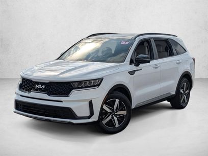 Used 2023 Kia Sorento S w/ Panoramic Sunroof Package