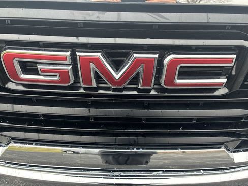 Used 2024 GMC Sierra 2500 Pro w/ Convenience Package image 25