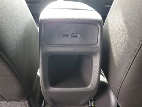 New 2026 Chevrolet Trax LT w/ Sunroof Package FWD image 12