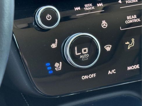 Used 2023 INFINITI QX60 Luxe w/ Cargo Package FWD image 6