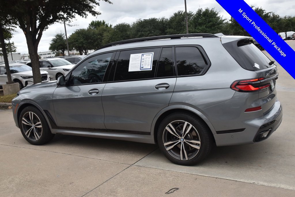 Used 2024 BMW X7 xDrive40i w/ M Sport Package AWD/4WD image 11