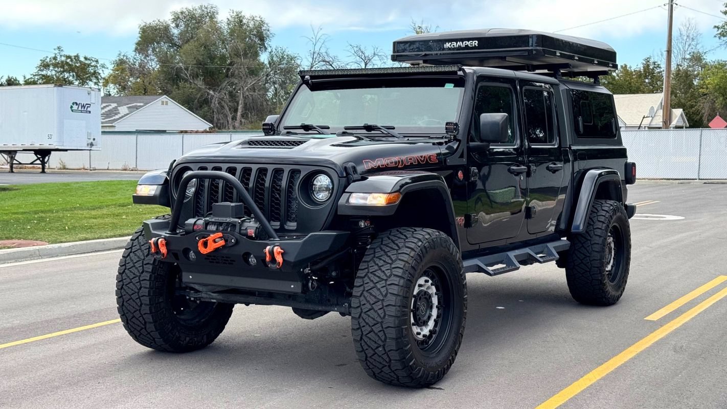 Used 2022 Jeep Gladiator Mojave w/ Cold Weather Group AWD/4WD image 1