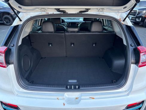 Certified 2019 Kia Niro EX Premium w/ Cold Weather Package 1.0 image 11