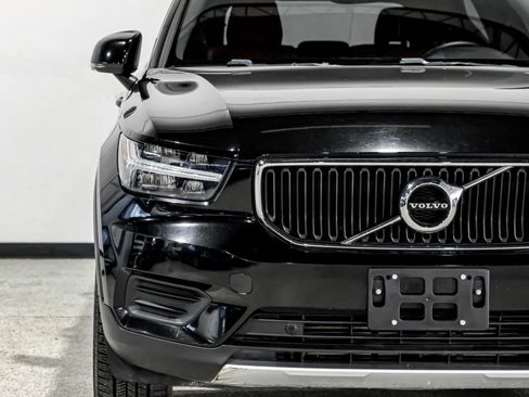 Used 2019 Volvo XC40 T5 Momentum image 54