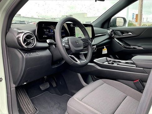 New 2026 Chevrolet Equinox LT w/ Midnight Edition image 8