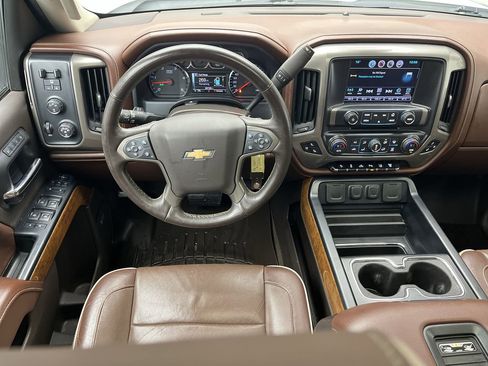 Used 2016 Chevrolet Silverado 2500 High Country w/ Duramax Plus Package image 14