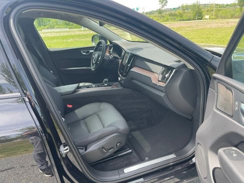 Used 2024 Volvo XC60 T8 Plus w/ Protection Package Premier AWD/4WD image 13