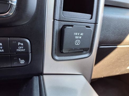 Used 2018 RAM 1500 Big Horn AWD/4WD image 11