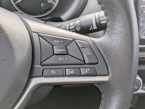 Used 2020 Nissan Kicks SR FWD image 25