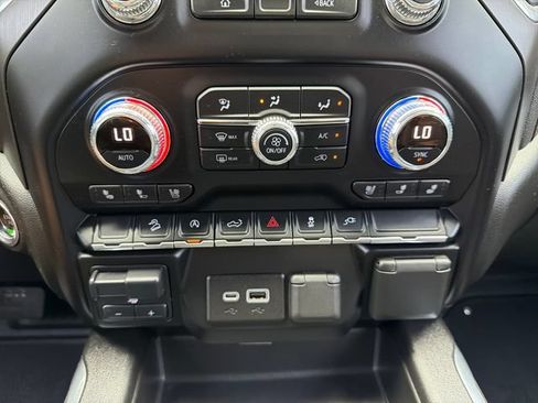 Used 2021 GMC Sierra 1500 AT4 AWD/4WD image 14