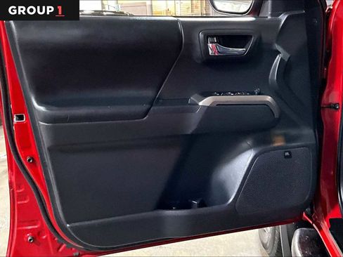 Certified 2022 Toyota Tacoma Limited image 22