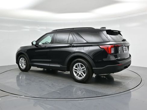 New 2025 Ford Explorer Active image 6