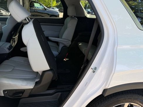 Used 2021 Hyundai Palisade SEL w/ Premium Package AWD/4WD image 12