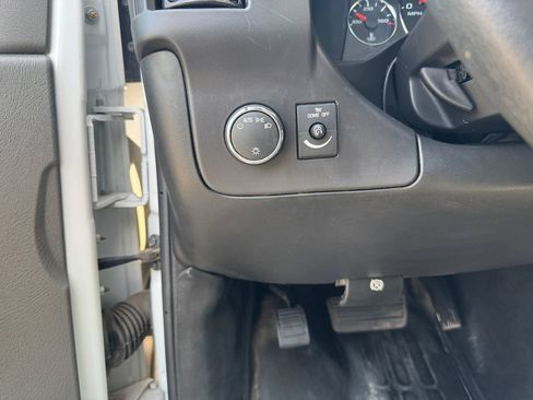 Used 2024 Chevrolet Express 2500 w/ Driver Convenience Package RWD image 20