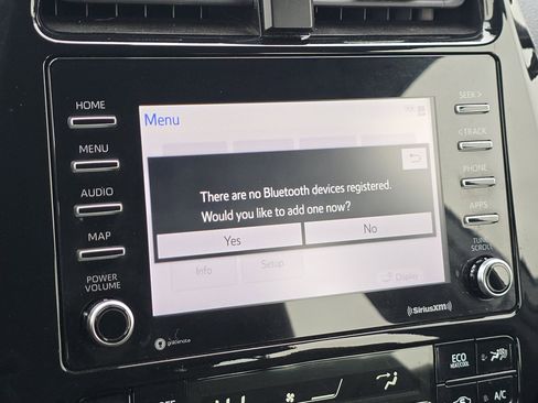 Used 2022 Toyota Prius XLE w/ Advanced Technology Package image 9