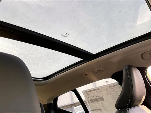 New 2026 Volvo XC40 B4 Core w/ Climate Package image 29