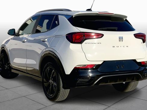 Used 2024 Buick Encore GX Sport Touring image 11