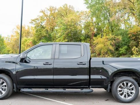 Used 2021 Chevrolet Silverado 1500 RST w/ Bed Protection Package image 9