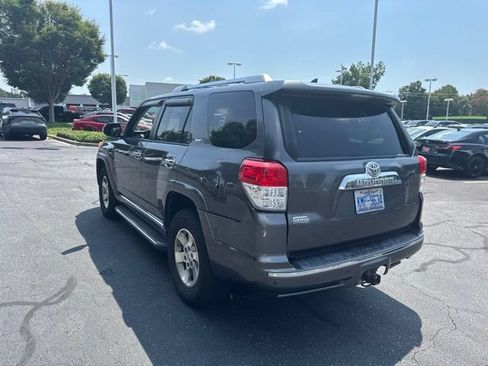 Used 2011 Toyota 4Runner SR5 w/ Convenience Pkg AWD/4WD image 7