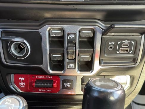 Used 2020 Jeep Wrangler Unlimited Rubicon w/ Dual Top Group image 20