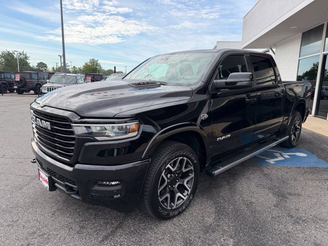 Used 2026 RAM 1500 Laramie w/ Sport Appearance Package AWD/4WD image 34